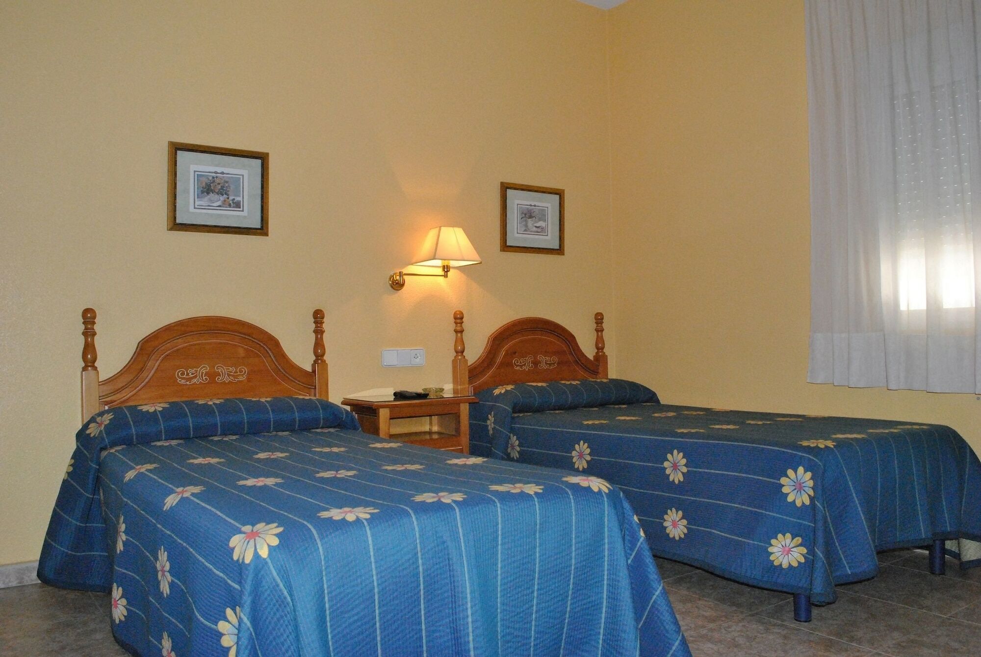 Hostal Rey Teodomiro Orihuela Exterior foto
